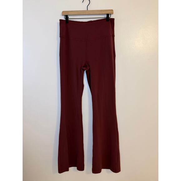 Lululemon Groove Nulu Super-High-Rise Flared Pant Regular Garnet 12 - Picture 3 of 6